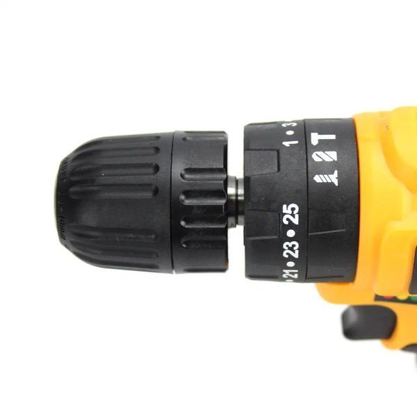 Шурупокрут ударний DeWALT DCD771 (24V, 6Ah) з набором інструментів DCD771 фото